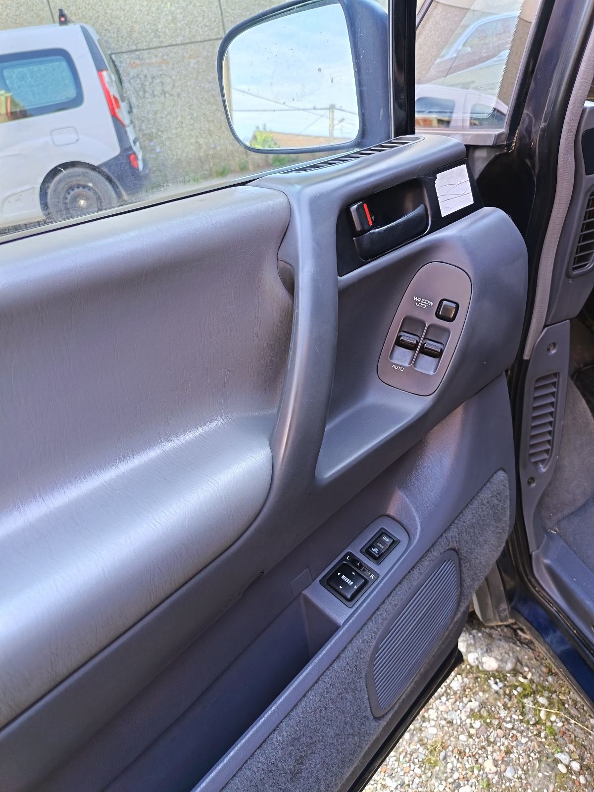 Toyota Previa XE 2.4 16V, fotografija 10