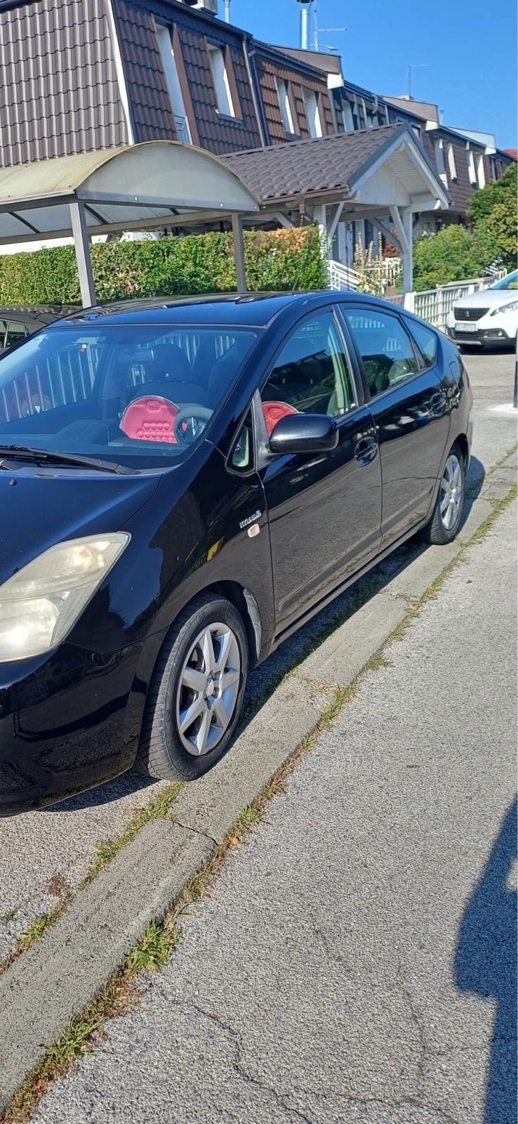 Toyota Prius 1,5 VVT-i automatik, fotografija 3