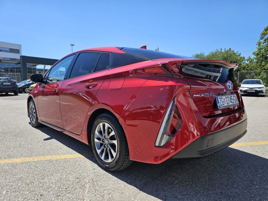 Toyota Prius Plug-in 1,8 VVT-i, fotografija 5