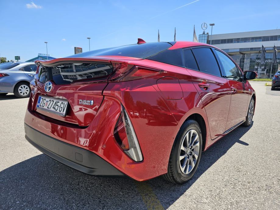 Toyota Prius Plug-in 1,8 VVT-i, fotografija 4