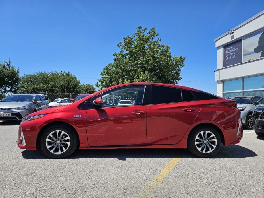 Toyota Prius Plug-in 1,8 VVT-i, fotografija 3