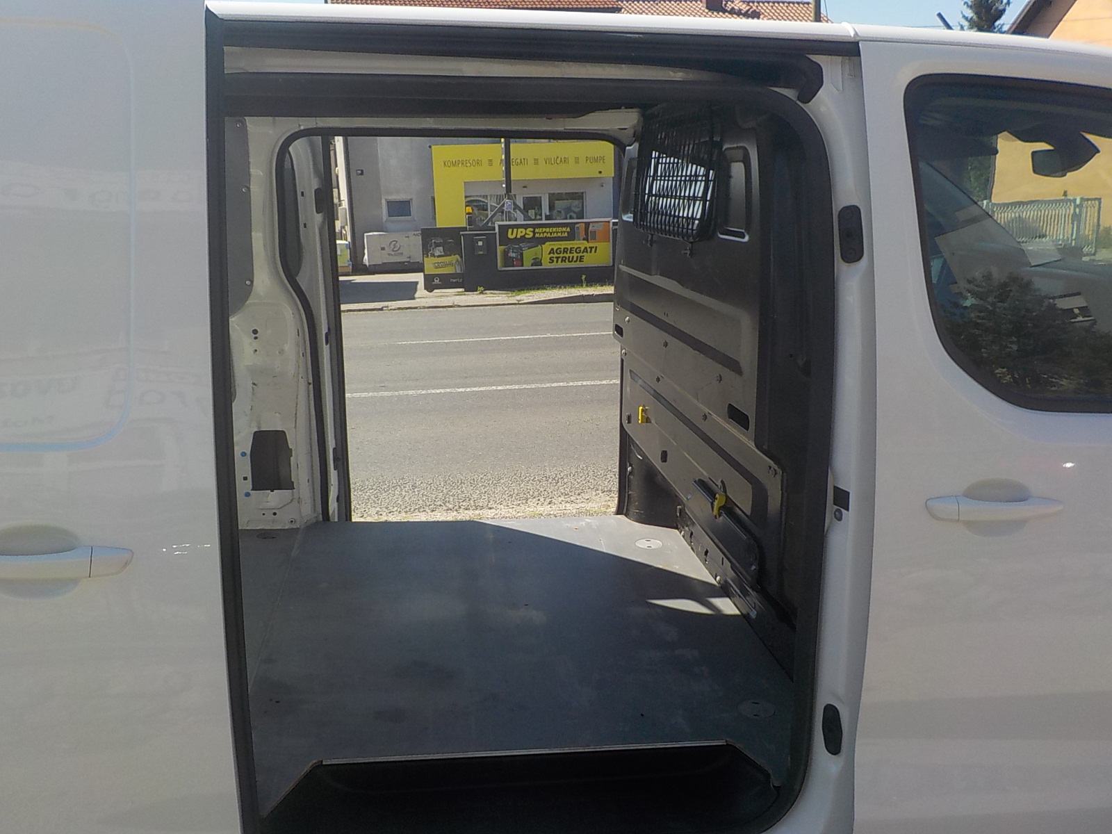 Toyota Proace 2,0 D-4D⭐️N1 teretna⭐️ u PDV-u⭐️VELIKI SERVIS⭐️JAMSTVO⭐️, fotografija 10