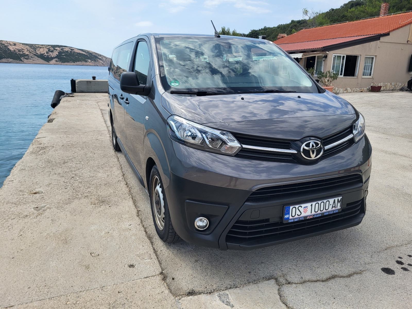 Toyota Proace 2.0 dizel 9 sjedala, fotografija 3