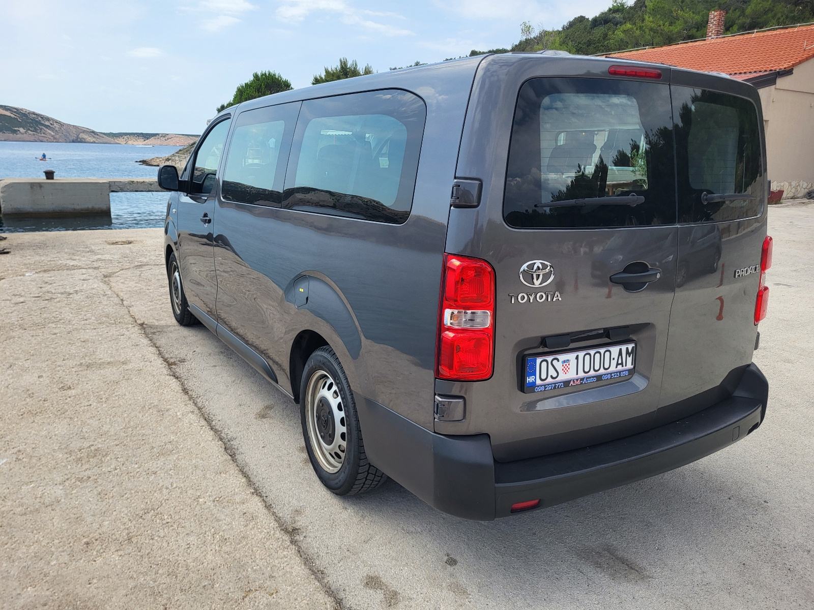 Toyota Proace 2.0 dizel 9 sjedala, fotografija 6