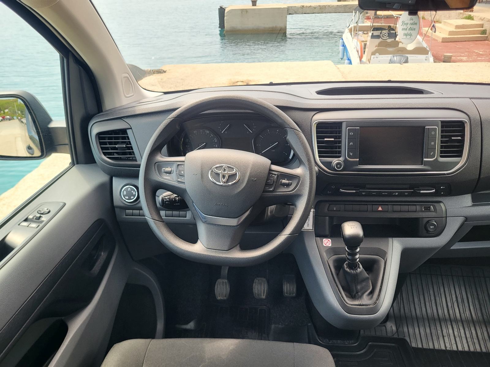 Toyota Proace 2.0 dizel 9 sjedala, fotografija 13