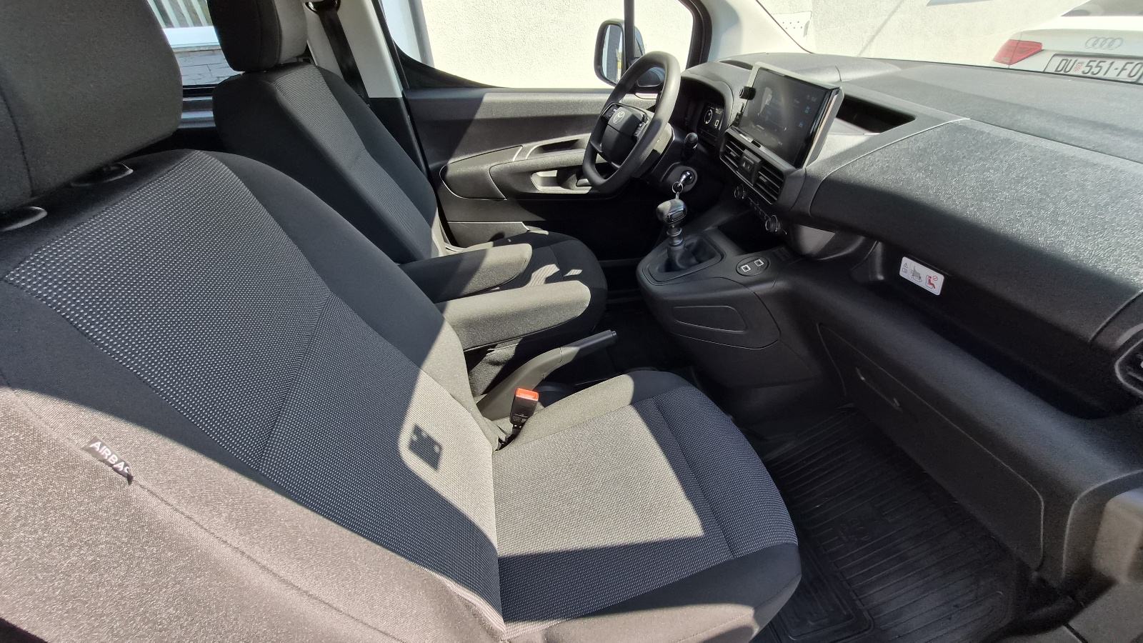 Toyota Proace City Verso 1.5 D - PRODUŽENA,5 SJEDALA - GARANCIJA -, fotografija 12