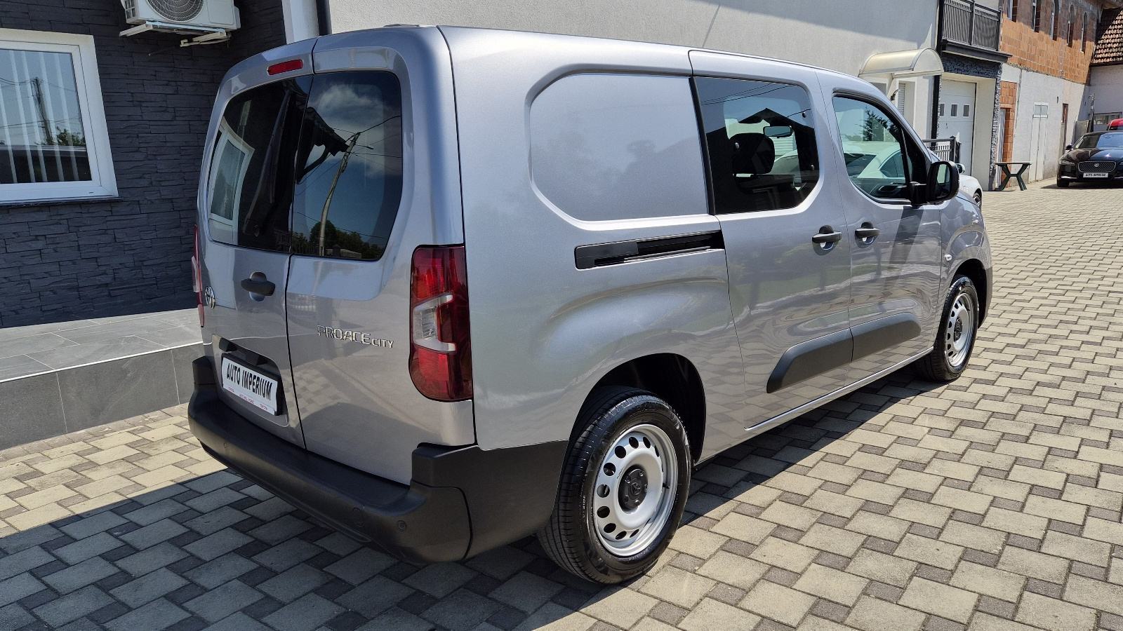Toyota Proace City Verso 1.5 D - PRODUŽENA,5 SJEDALA - GARANCIJA -, fotografija 10