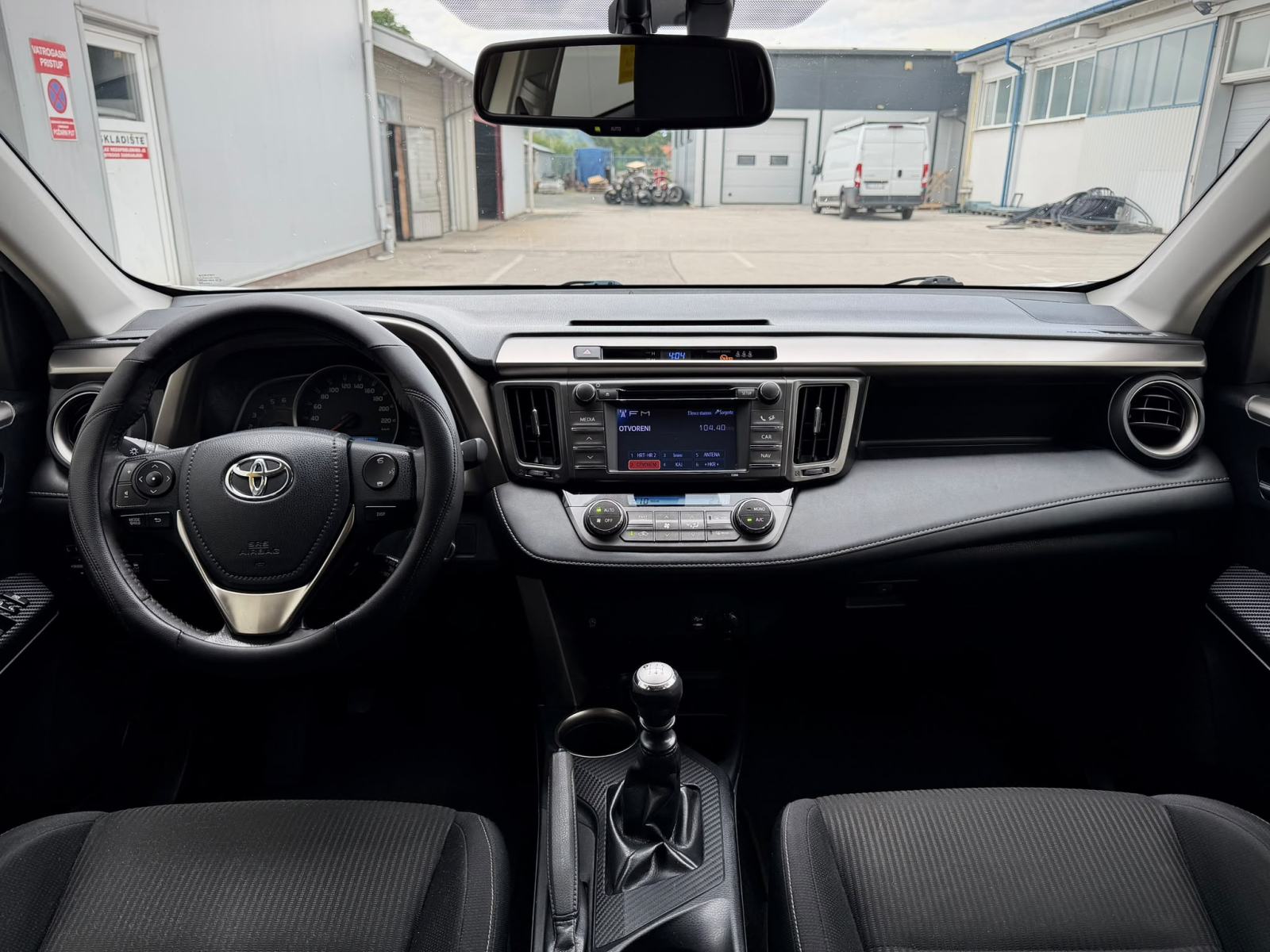 Toyota RAV 4 2.0 D-4D Active 2013g 91kW PARKIRNA KAMERA⭐⭐⭐⭐⭐, fotografija 12