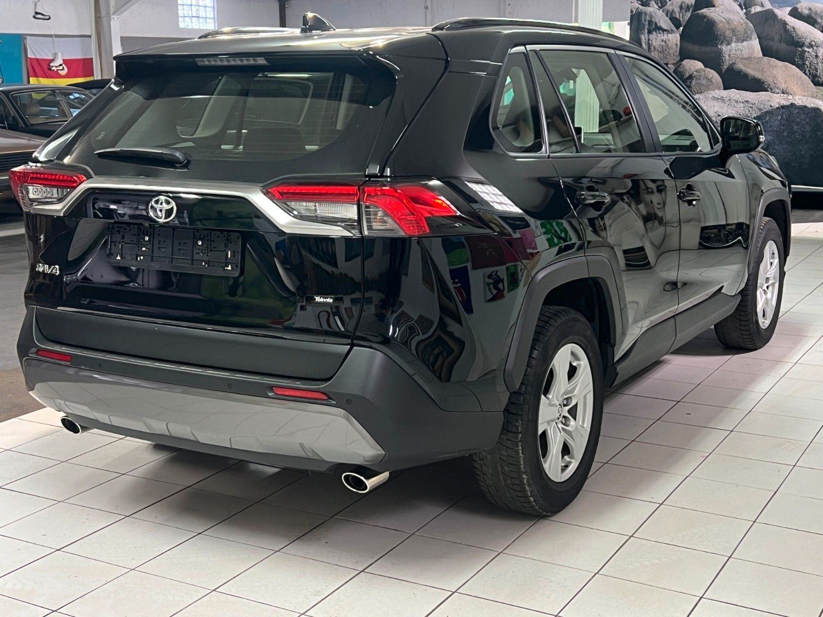 Toyota RAV4 2,0 175KS CVT LUXURY COMFORT ACC LED KAMERA APPLE 1.VL., fotografija 6
