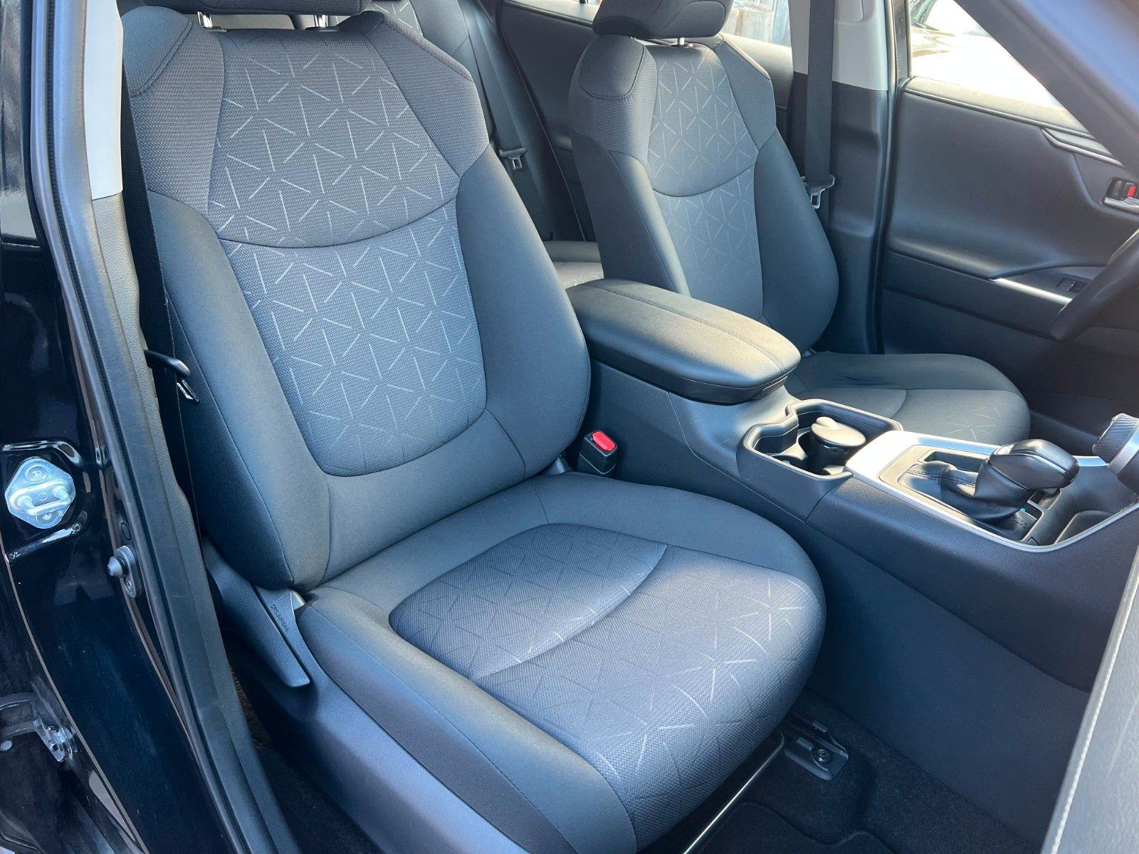 Toyota RAV4 2,0 175KS CVT LUXURY COMFORT ACC LED KAMERA APPLE 1.VL., fotografija 18