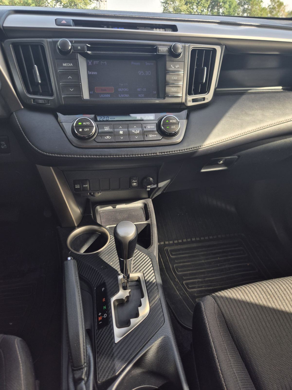 Toyota RAV4 2,0 4x4 automatik, fotografija 14