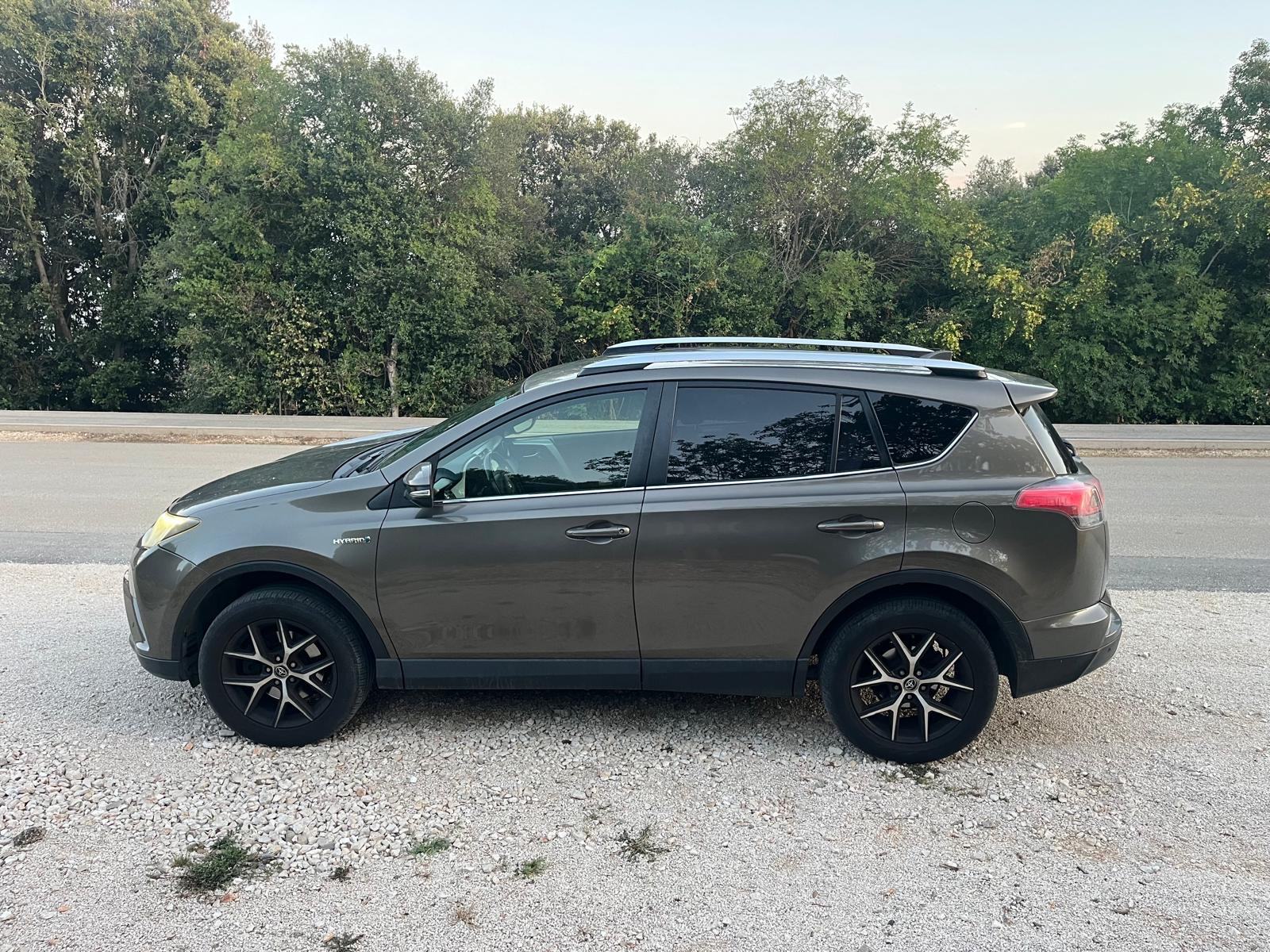 Toyota RAV4 2,0 automatik, fotografija 3