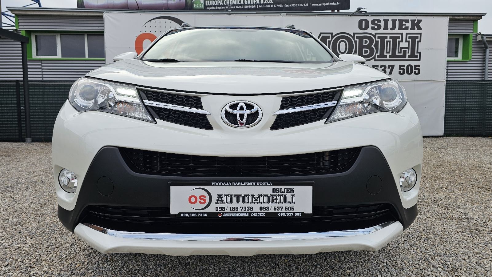 Toyota RAV4 2,0 D-4D,4X4,LED,KAMERA,TEMPOMAT,CLIMATRONIC,TOP,JAMSTVO, fotografija 3