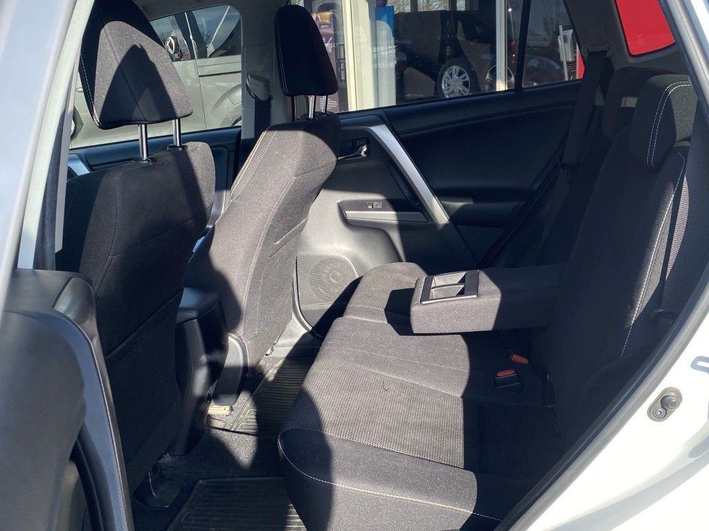 Toyota RAV4 2,0 D-4D NAVI KAMERA WEBASTO KUKA TOYOTA SERVISI POVIJEST, fotografija 10
