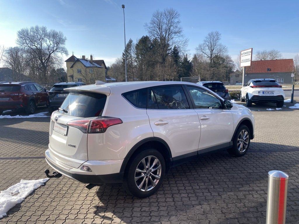 Toyota RAV4 2,0 D-4D NAVI KAMERA WEBASTO KUKA TOYOTA SERVISI POVIJEST, fotografija 13