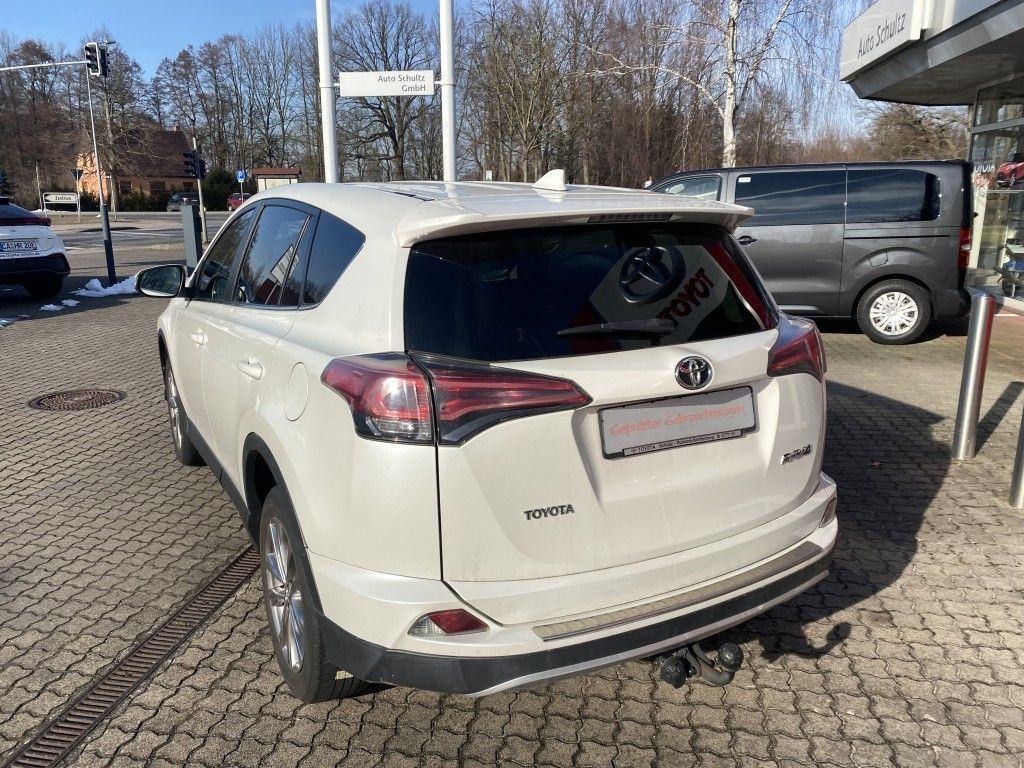 Toyota RAV4 2,0 D-4D NAVI KAMERA WEBASTO KUKA TOYOTA SERVISI POVIJEST, fotografija 5