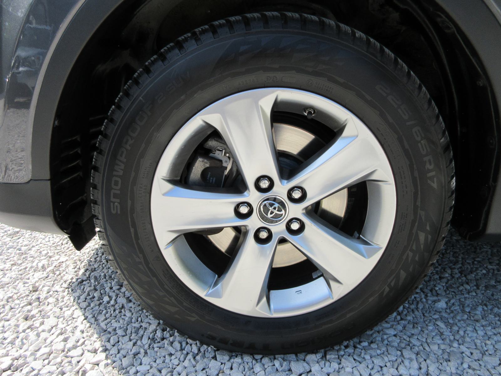 TOYOTA RAV4 2,0 D-4D NAVIGACIJA,KAMERA,TEMPOMAT,EL.PAKET,ALU 17 !!!, fotografija 9