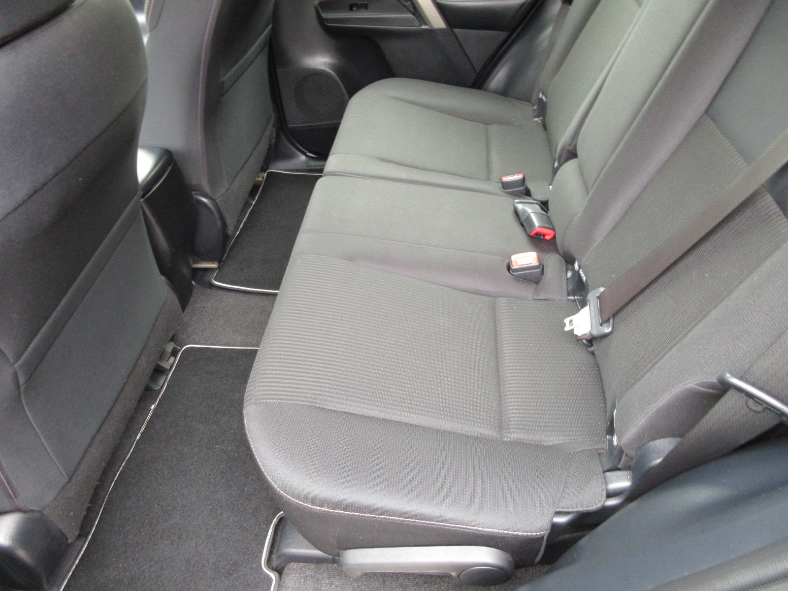 TOYOTA RAV4 2,0 D-4D NAVIGACIJA,KAMERA,TEMPOMAT,EL.PAKET,ALU 17 !!!, fotografija 14