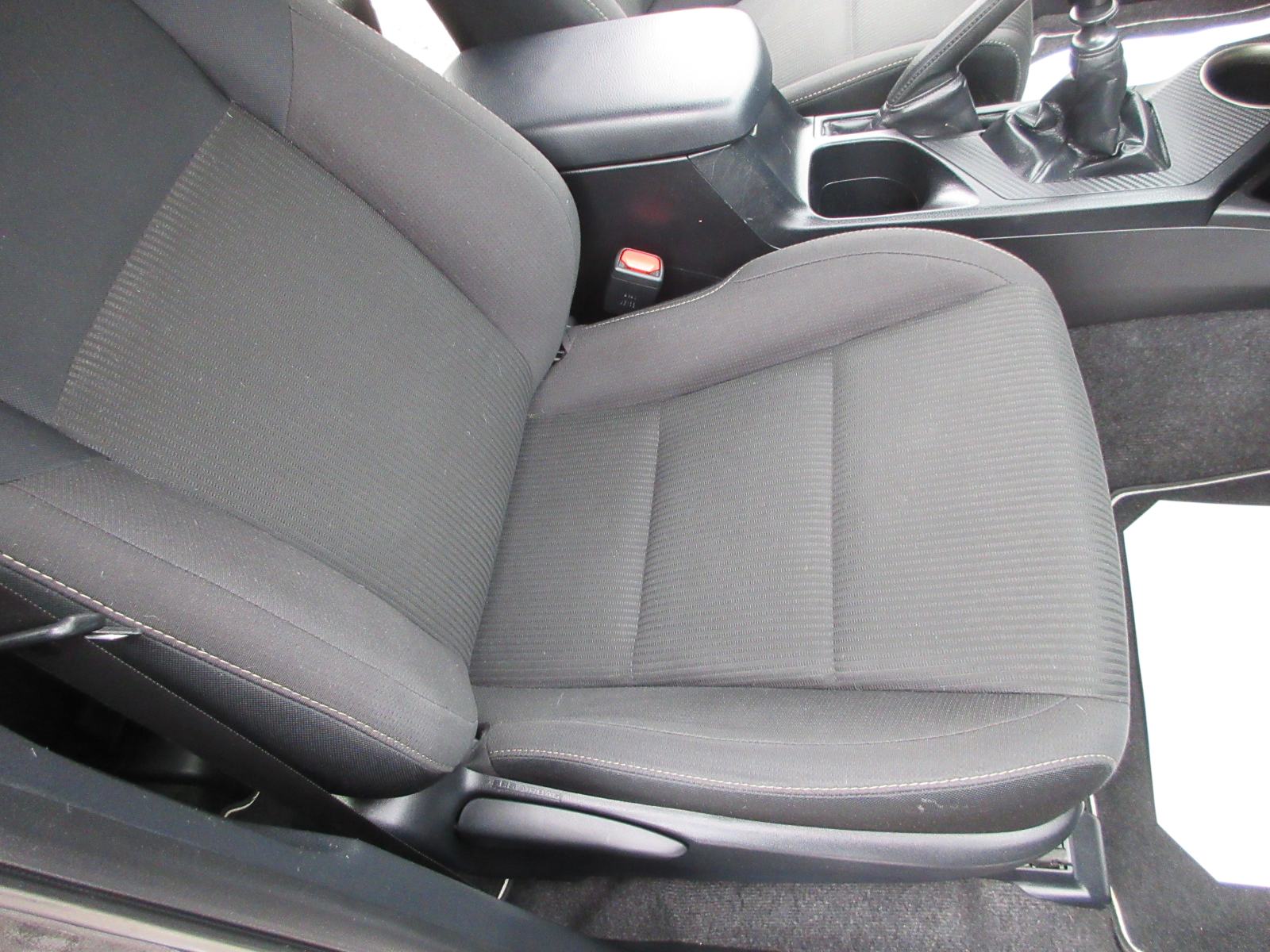 TOYOTA RAV4 2,0 D-4D NAVIGACIJA,KAMERA,TEMPOMAT,EL.PAKET,ALU 17 !!!, fotografija 12