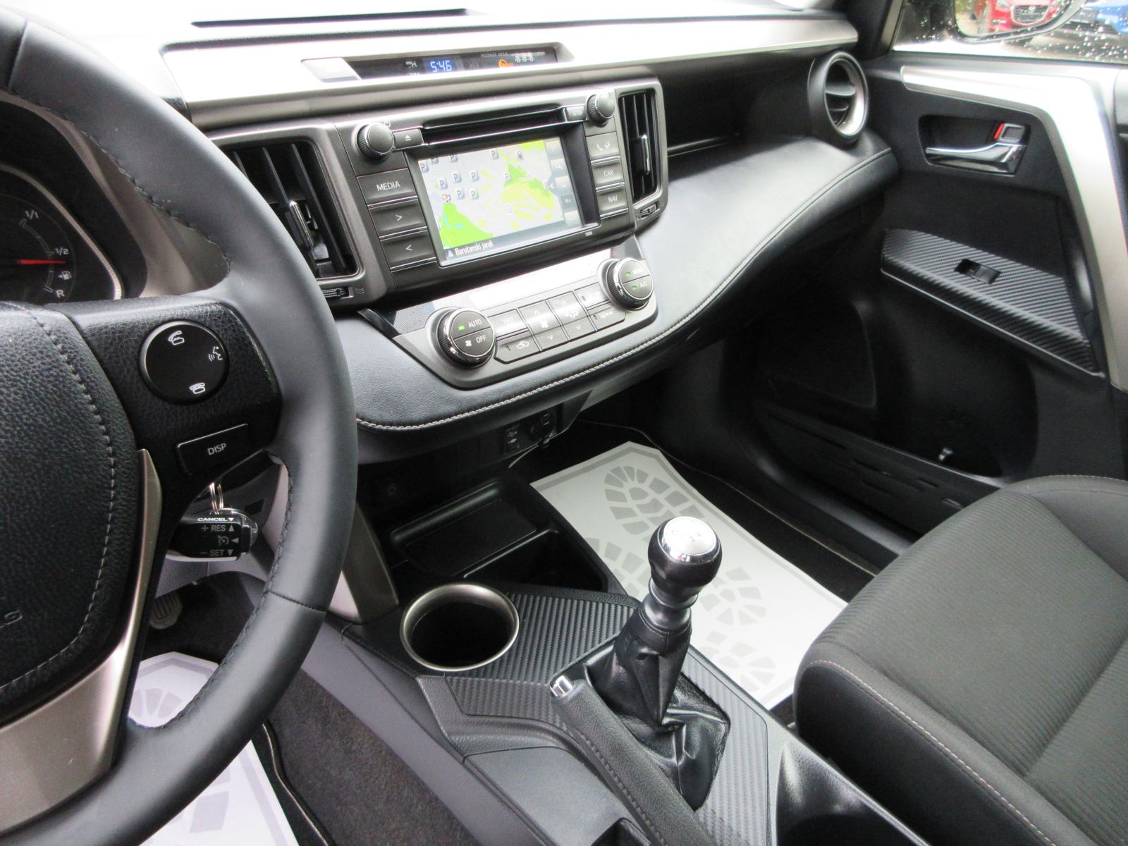 TOYOTA RAV4 2,0 D-4D NAVIGACIJA,KAMERA,TEMPOMAT,EL.PAKET,ALU 17 !!!, fotografija 16