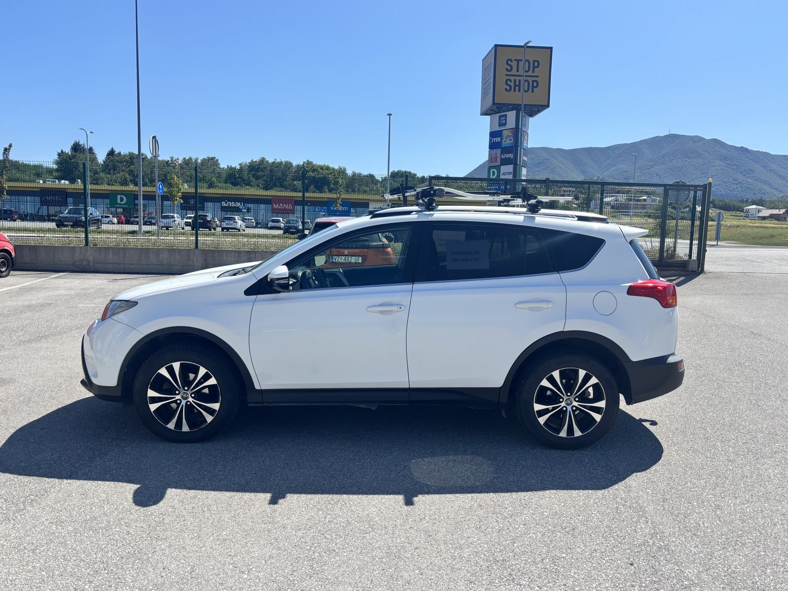 Toyota RAV4 2,0 D-4D, fotografija 8