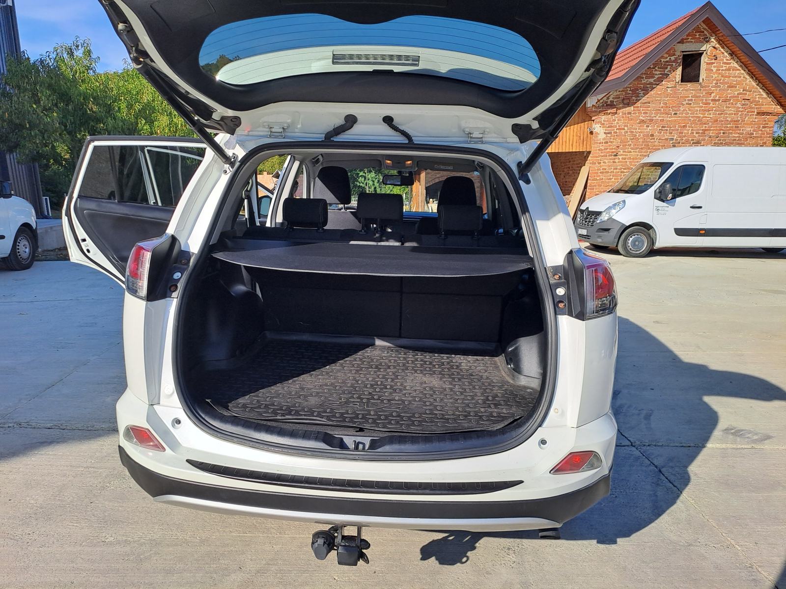 Toyota RAV4 2,0 D-4D, fotografija 13