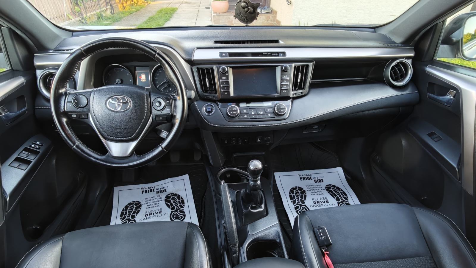 Toyota RAV4 2,0 D-4D Style. 74.000km. Full LED. Navi, fotografija 11
