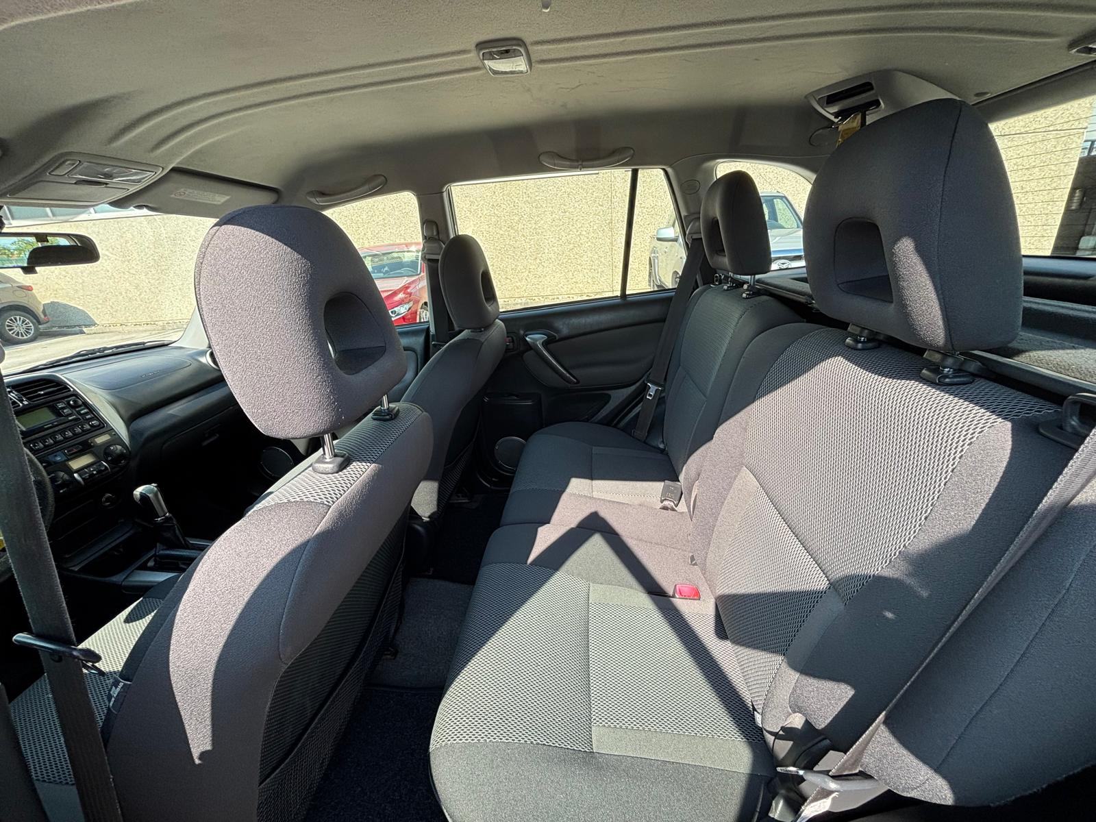 TOYOTA RAV4 2,0 D 4WD, fotografija 6