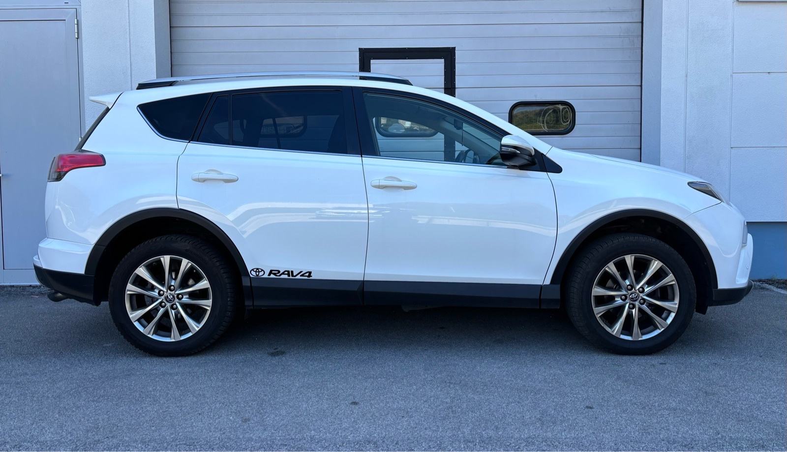 Toyota Rav4 2.0 D4-D , 105kw , 2016g, 240tkm, fotografija 7