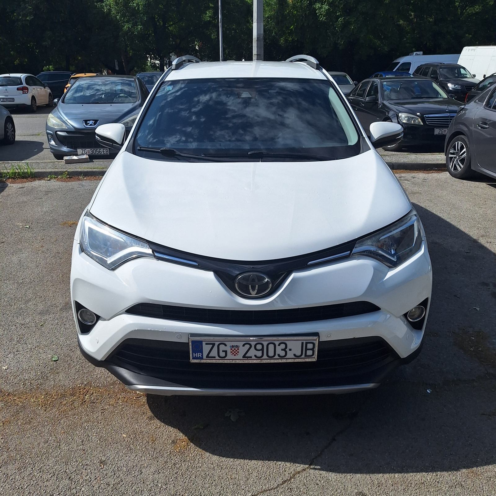 Toyota RAV4 2,0 diesel, 143 KS, odlično stanje., fotografija 2