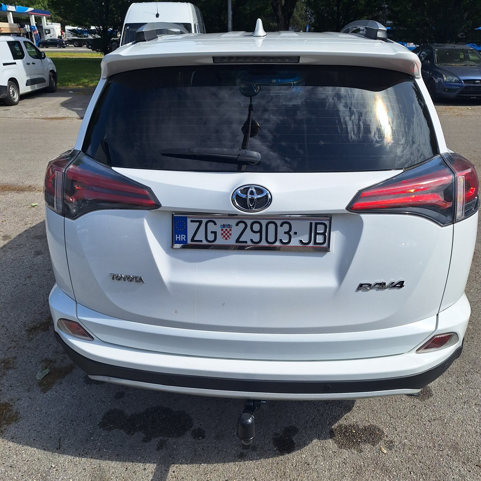 Toyota RAV4 2,0 diesel, 143 KS, odlično stanje., fotografija 6