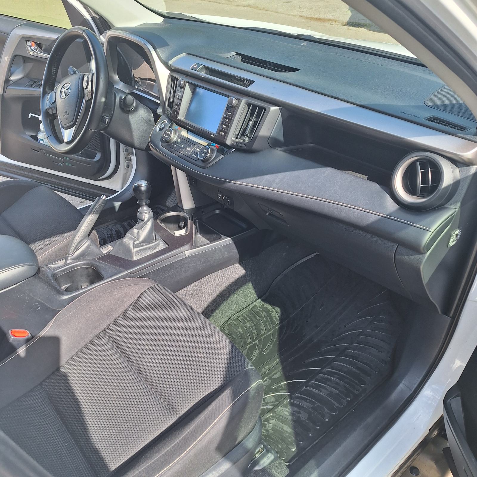 Toyota RAV4 2,0 diesel, 143 KS, odlično stanje., fotografija 13