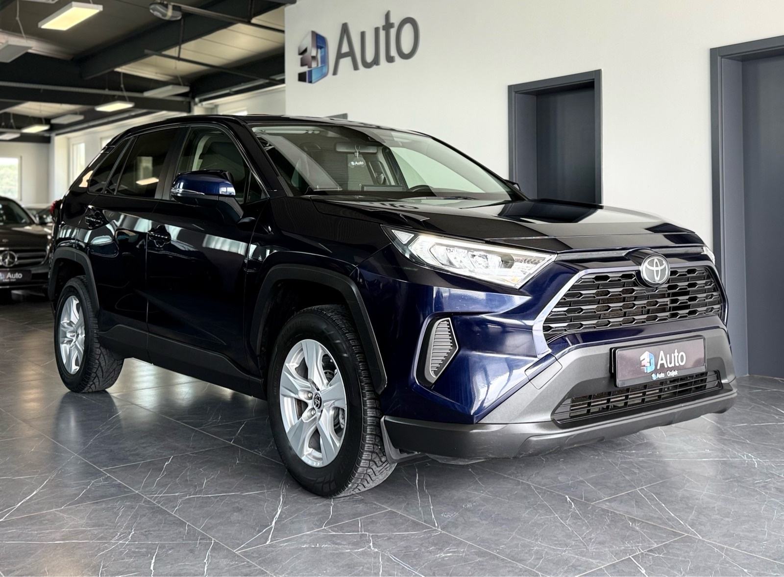Toyota RAV4 2.0i 2WD•Led,ACC,Alu 17”,112000km,Jamstvo 5 g. •, fotografija 1