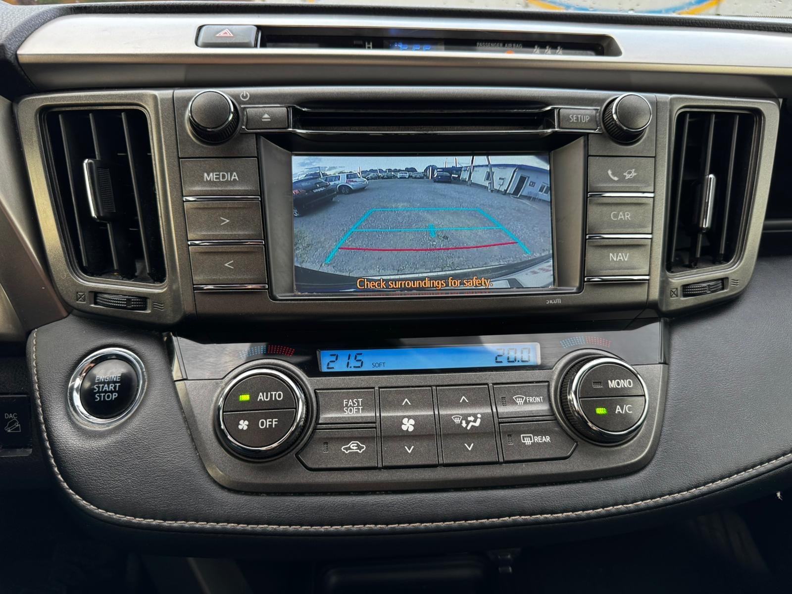 Toyota RAV4 2,2 automatik, servisna povijest, navi, alu, gr.sjedala, fotografija 13