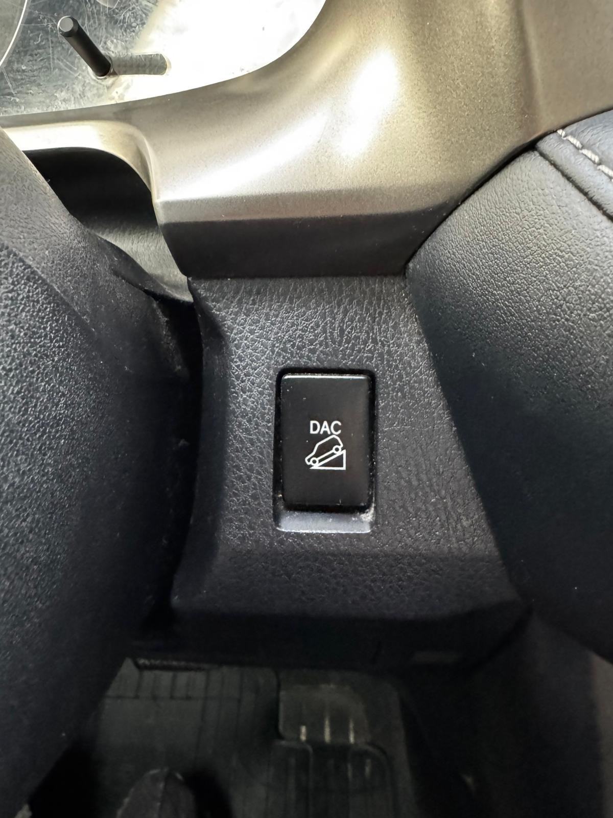 Toyota RAV4 2,2 automatik, servisna povijest, navi, alu, gr.sjedala, fotografija 16