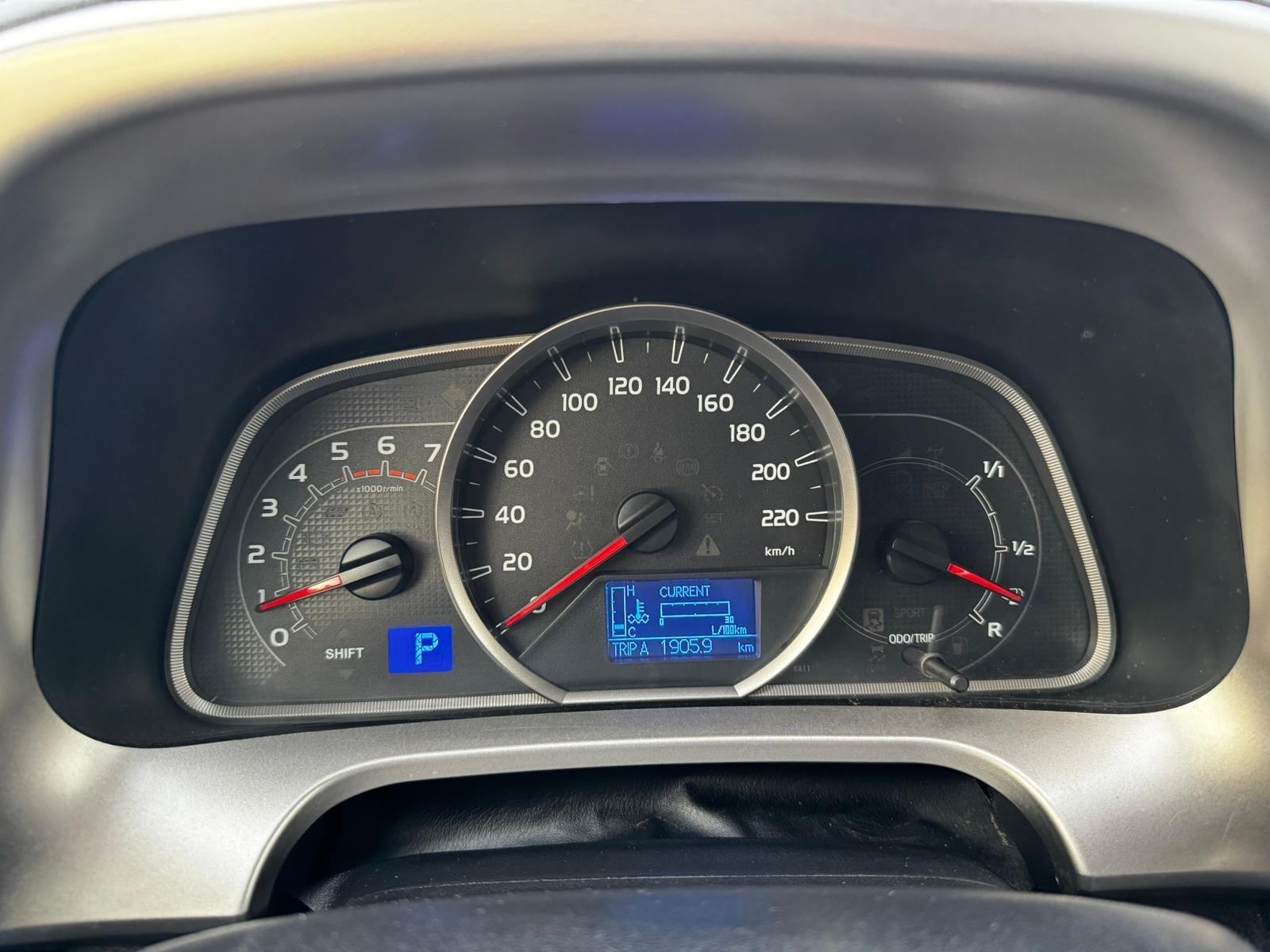 Toyota RAV4 2,2 automatik, servisna povijest, navi, alu, gr.sjedala, fotografija 11