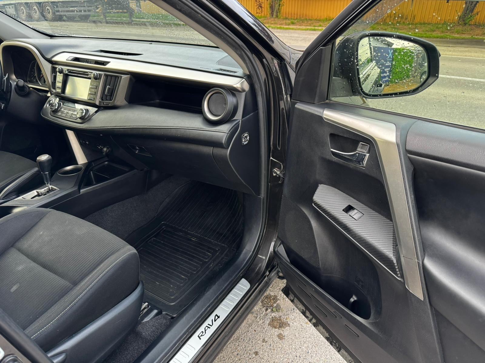 Toyota RAV4 2,2 automatik, servisna povijest, navi, alu, gr.sjedala, fotografija 19