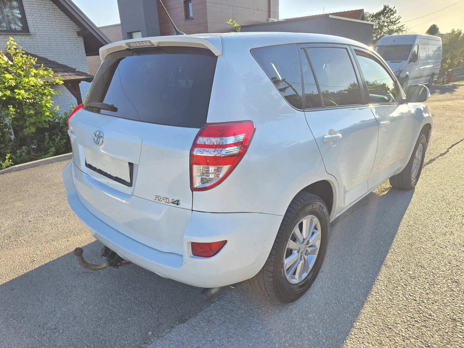 Toyota RAV4 2,2 D-4D 4x4 110 kw reg može zamjena, fotografija 5