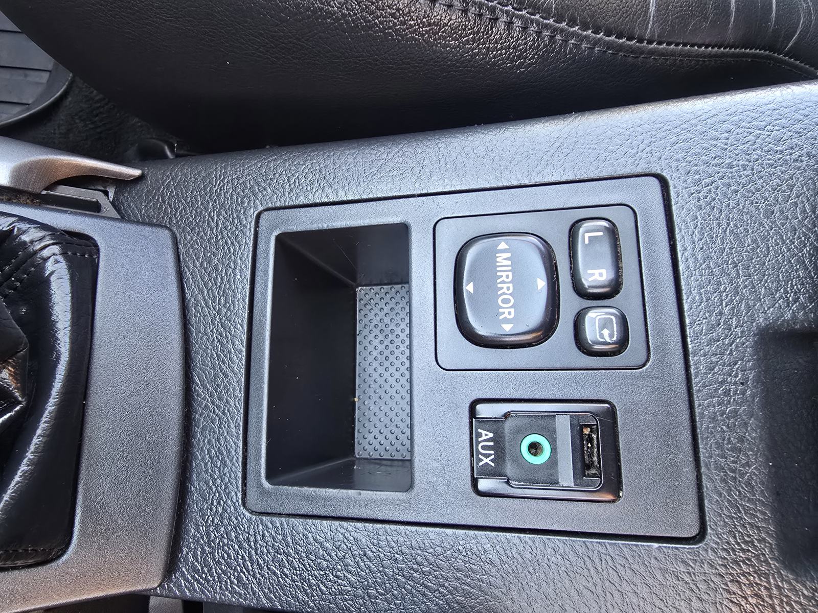 Toyota RAV4 2,2 D-4D 4x4 110 kw reg može zamjena, fotografija 13