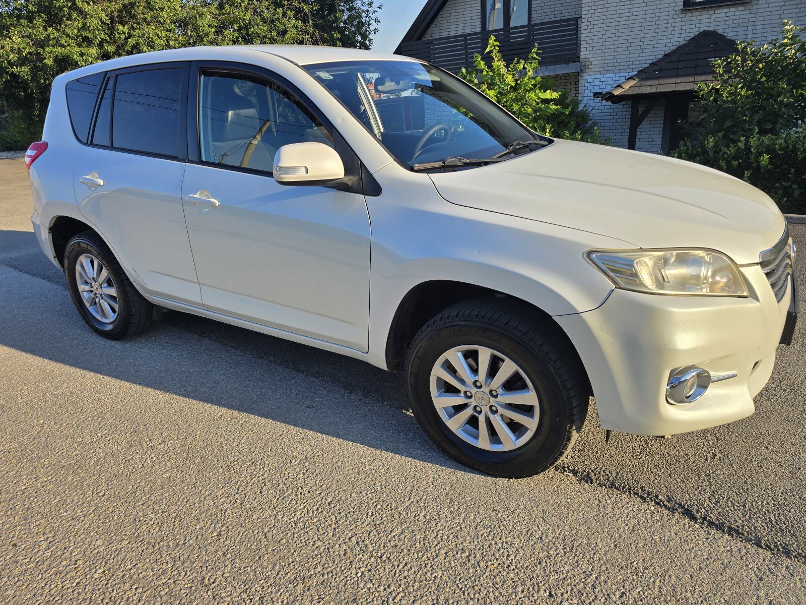 Toyota RAV4 2,2 D-4D 4x4 110 kw reg može zamjena, fotografija 4