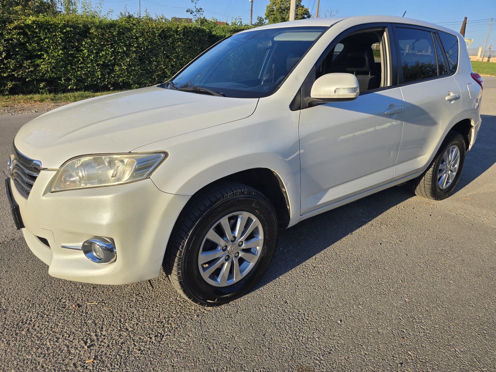 Toyota RAV4 2,2 D-4D 4x4 110 kw reg može zamjena, fotografija 7