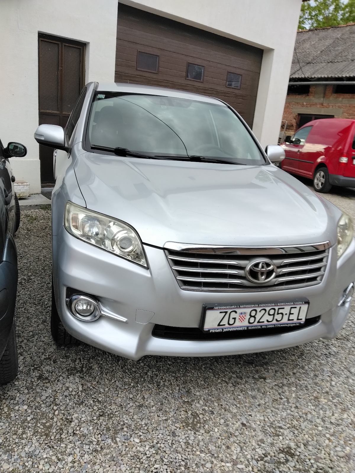 Toyota RAV4 2,2 D-4D, fotografija 2