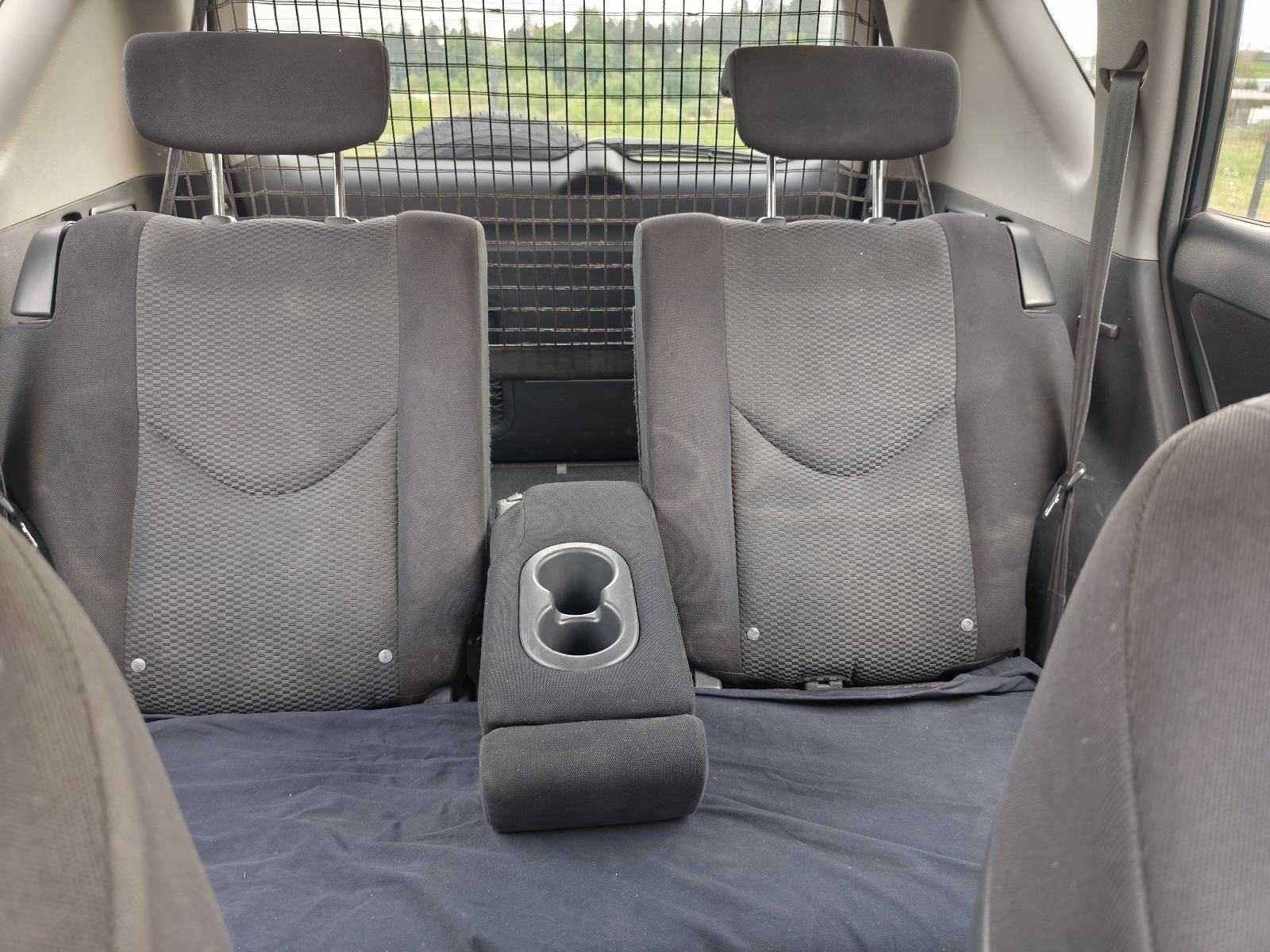 Toyota RAV4 2,2 D-4D, fotografija 6