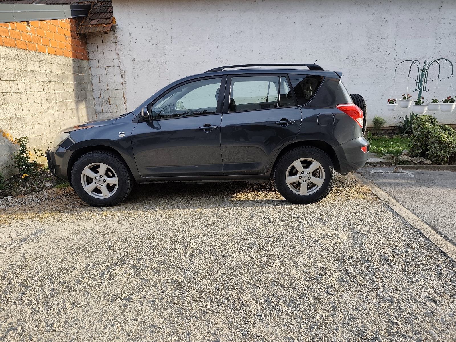 Toyota RAV4 2,2 D-4D, fotografija 2