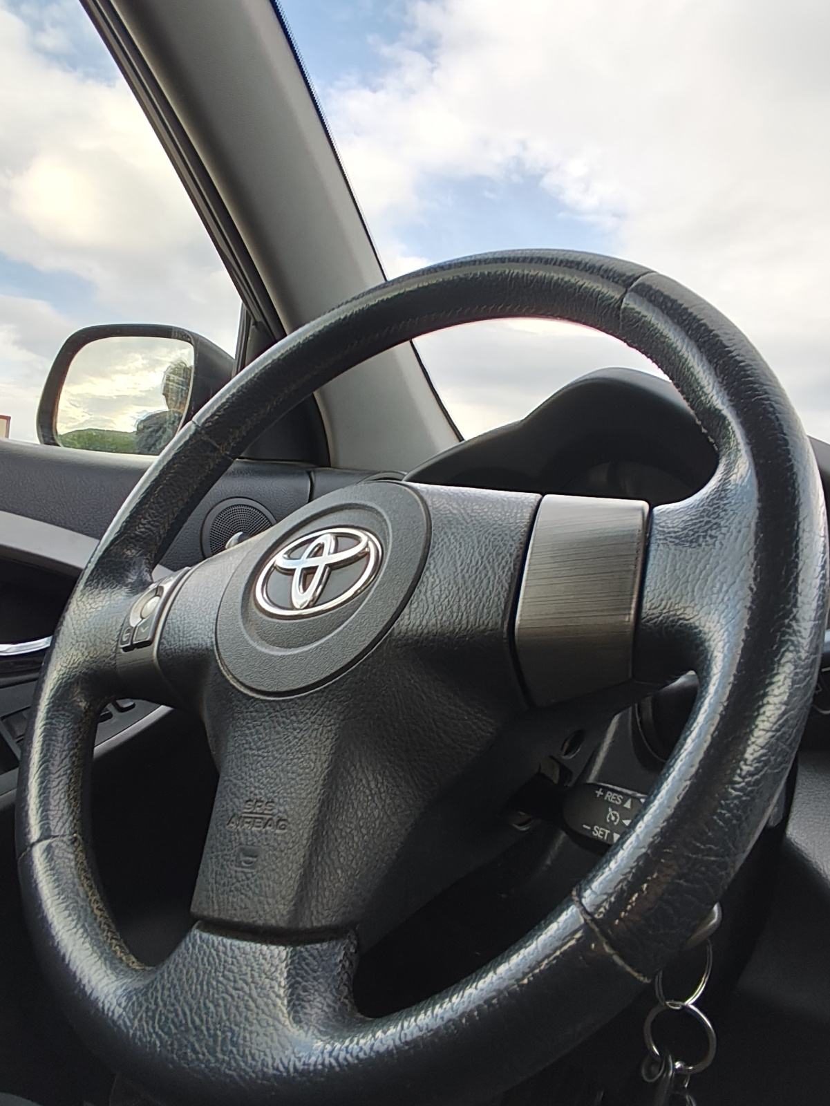 Toyota RAV4 2,2 D-4D, fotografija 16