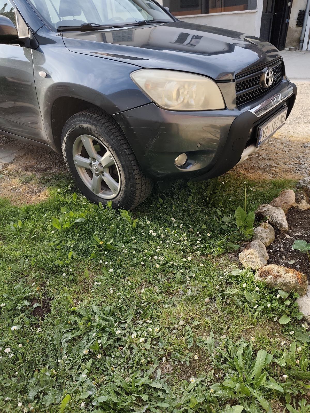 Toyota RAV4 2,2 D-4D, fotografija 12