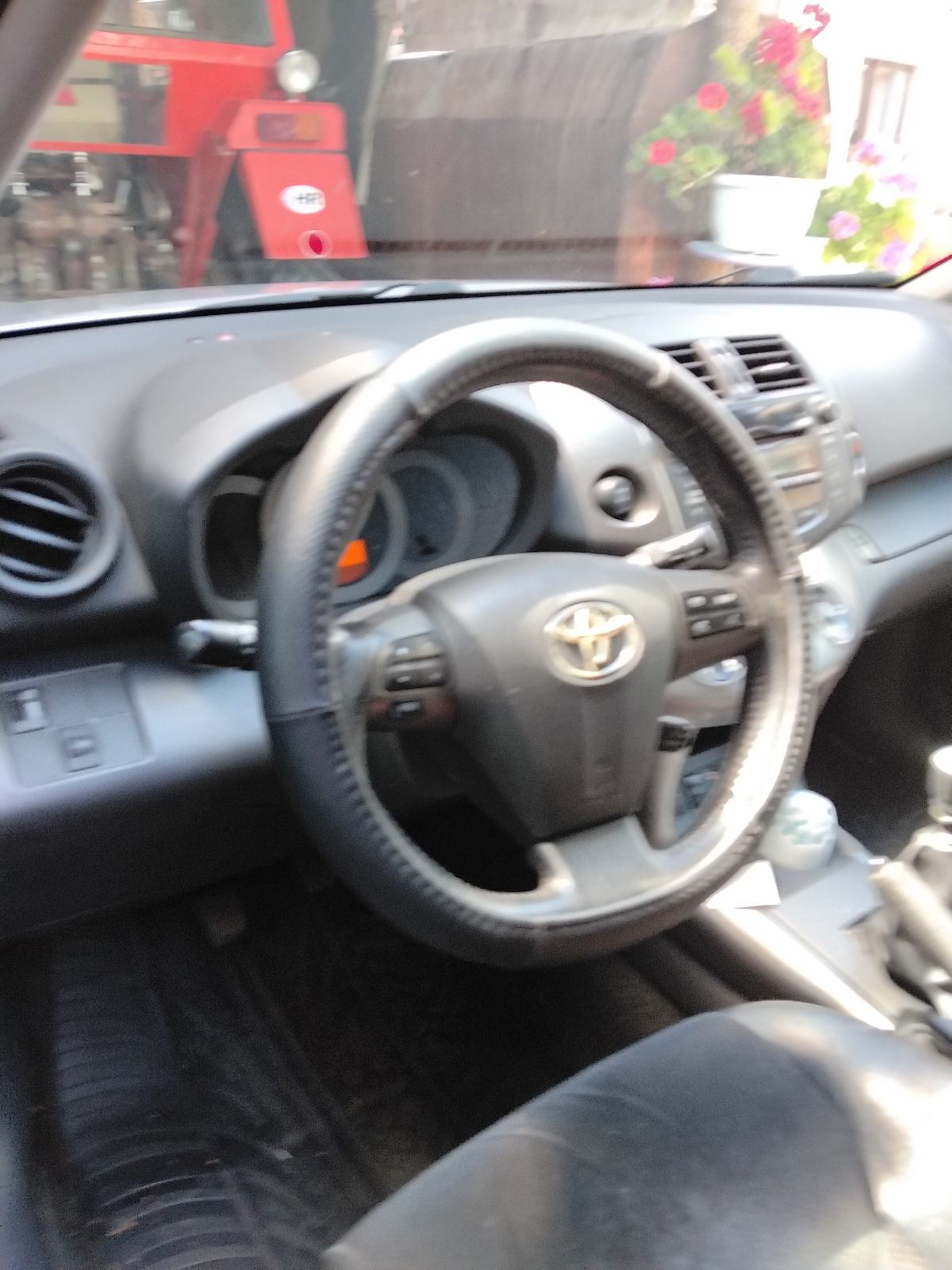 Toyota RAV4 2,2 D-4D, fotografija 5
