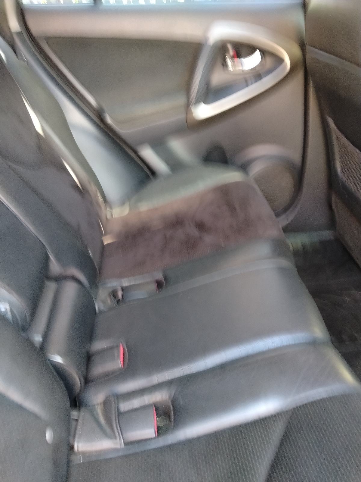Toyota RAV4 2,2 D-4D, fotografija 7