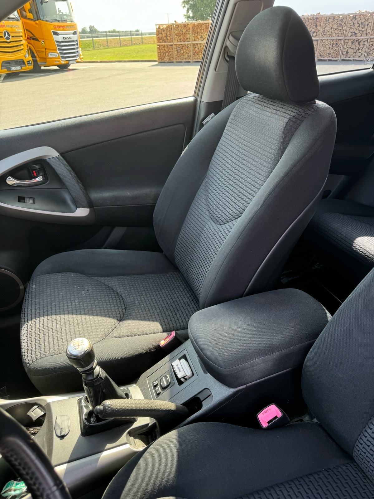 Toyota RAV4 2,2 D-4D reg 07/27, 2006 god., fotografija 11