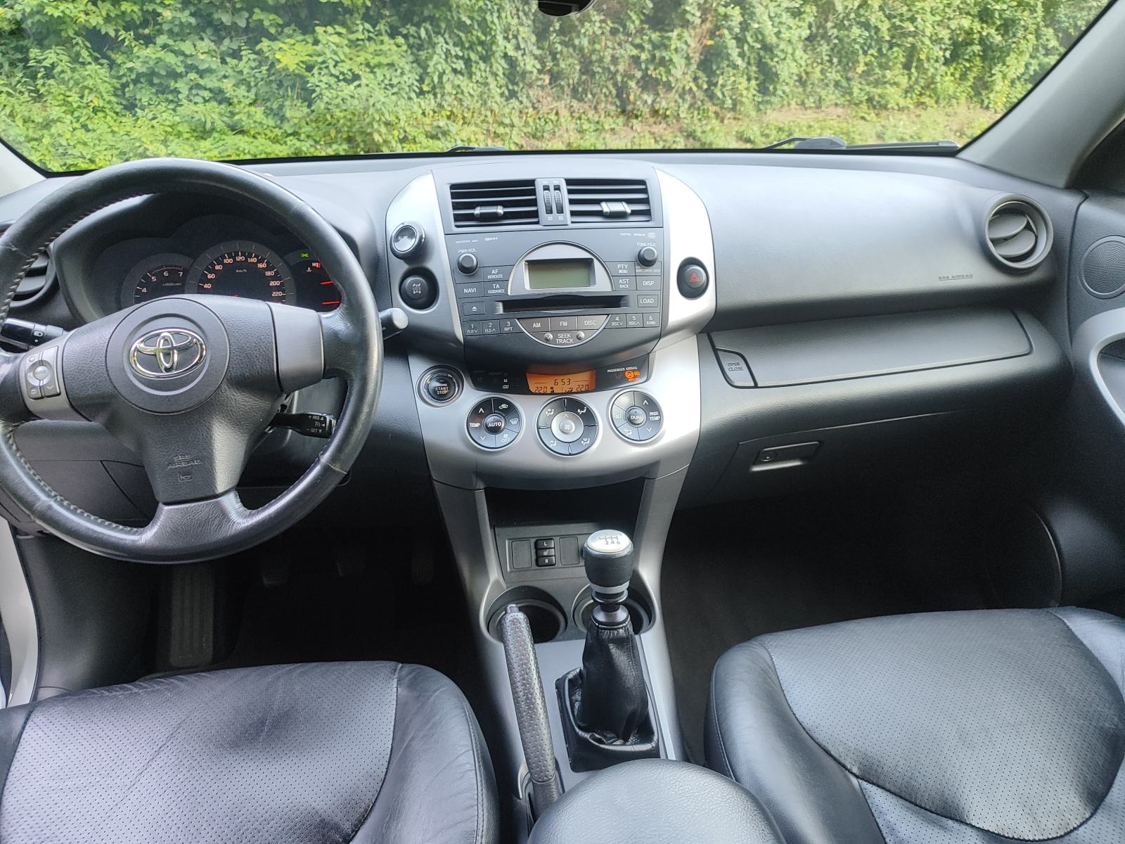 Toyota RAV4 2,2 D-4D, fotografija 15